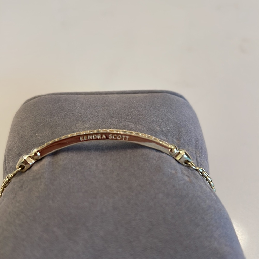 Kendra Scott adjustable Otto Luxe Bracelet. Goldtone - Picture 4 of 6